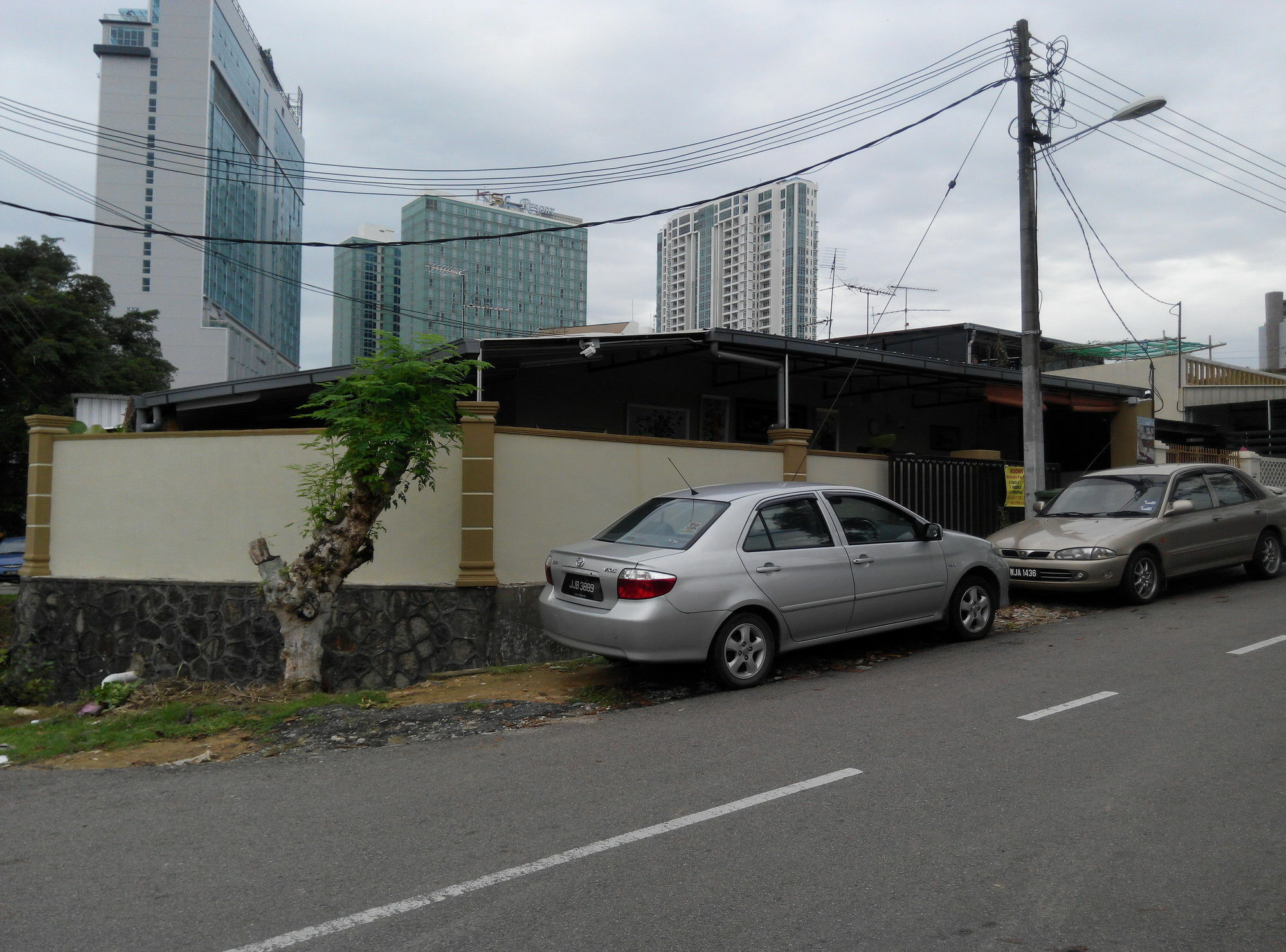 Check Inn ยะโฮร์บาห์รู ภายนอก รูปภาพ